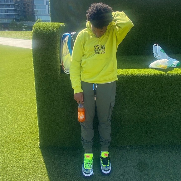 Meet your Posher, Devin - Picture 1 of 1